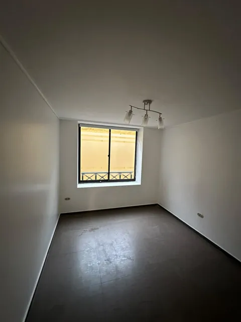 Habitación con iluminación natural en Viña del Mar